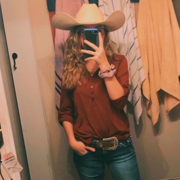 Meet your Posher, Alex - Picture 1 of 1